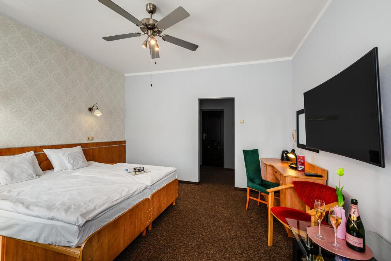 Hotel Bristol photo 3