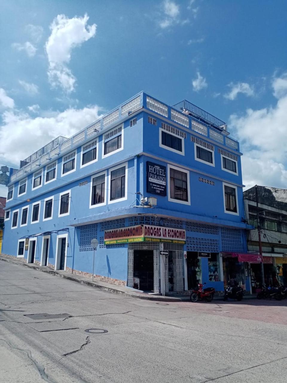 Hotel Iguana Azul