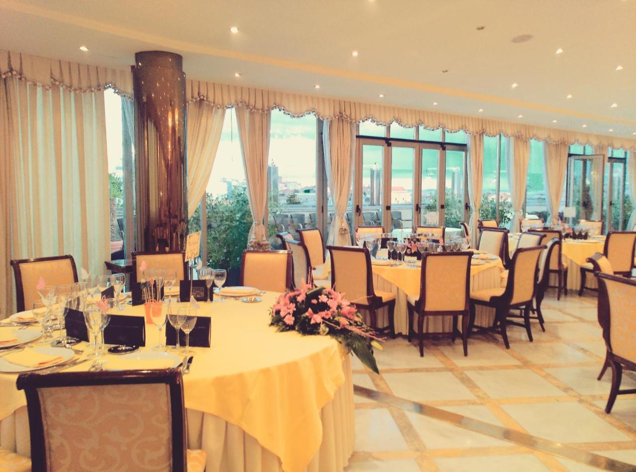 Hotel Alameda Palace photo 2