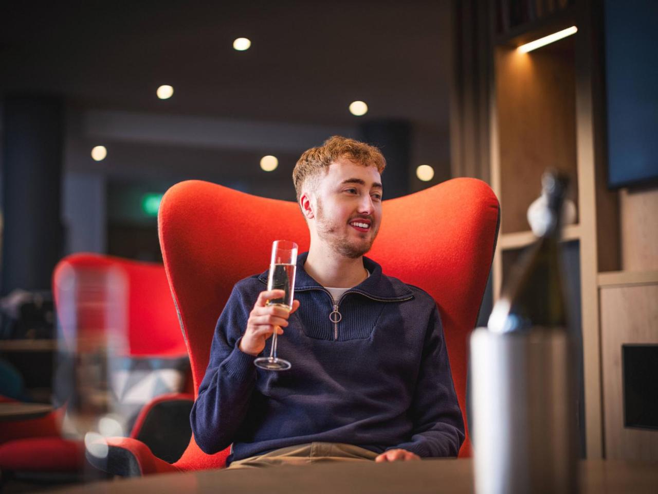 Holiday Inn Express Cheltenham Town Centre by IHG - 5