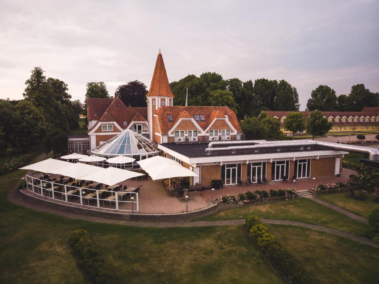 Hotel Sørup Herregaard photo 4