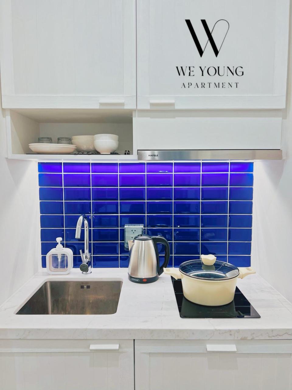 We Young Apartments by HOFs - Fireworks & Ocean view photo 4