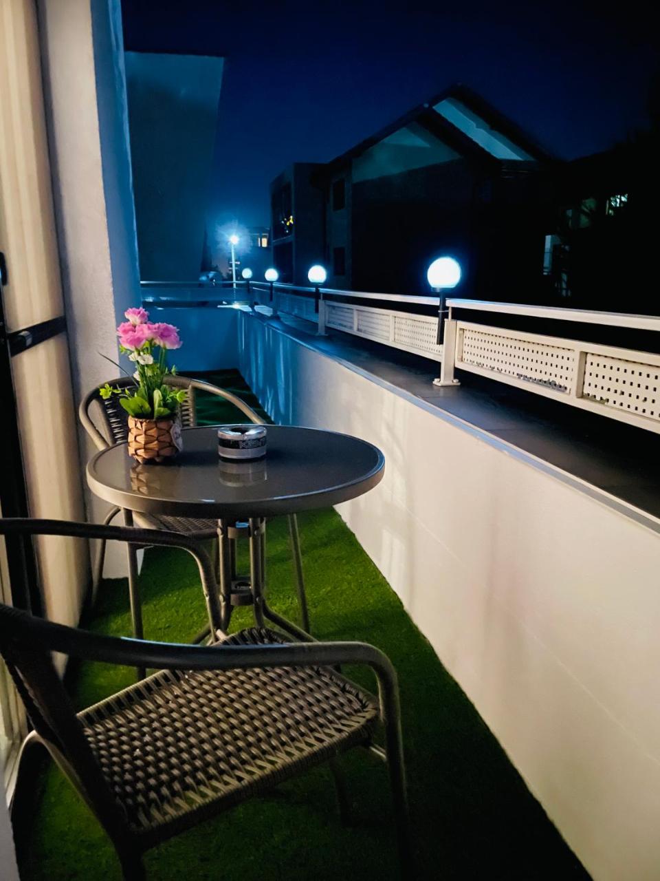 S & S Apartment 2 bedroom with Balcony & Terrace Dumbravita free Parking at location 2 spaces - 4