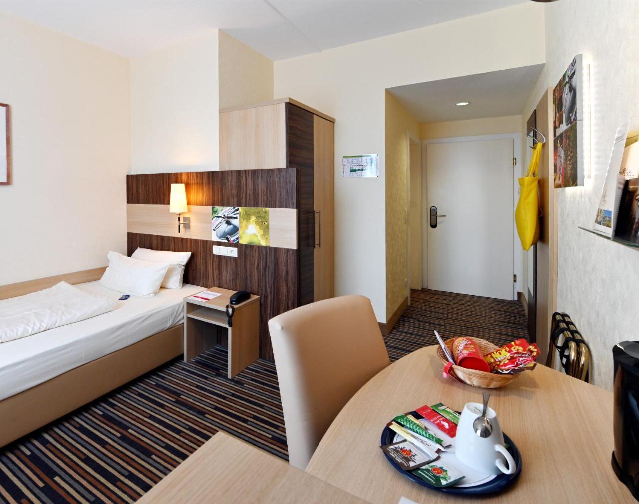 Kurpark-Hotel photo 4