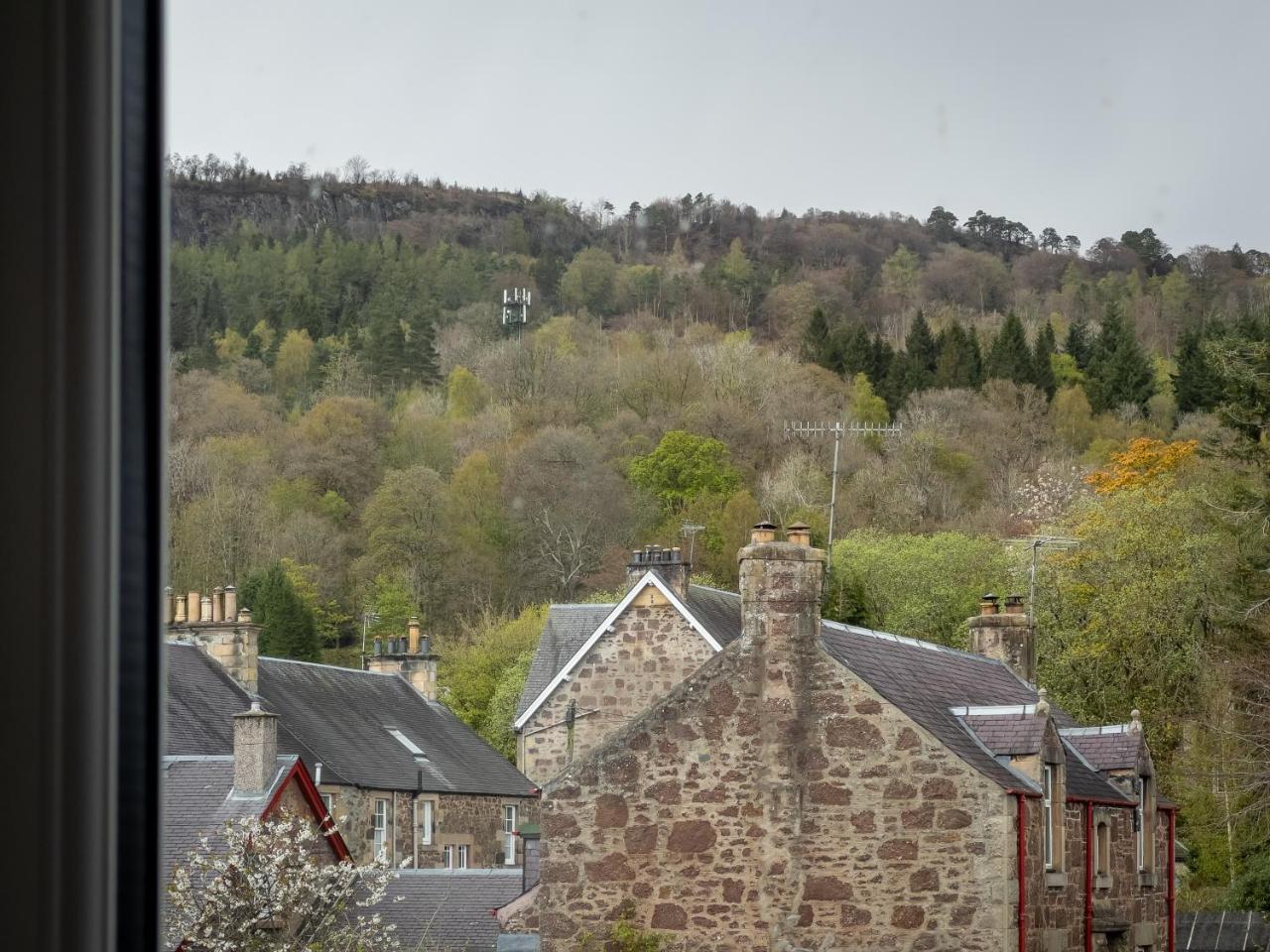 The Crags Hotel