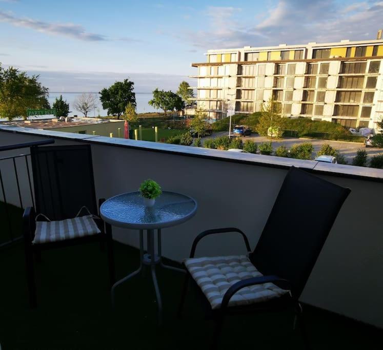 Silver apartman - waterfront apartment with lakeview