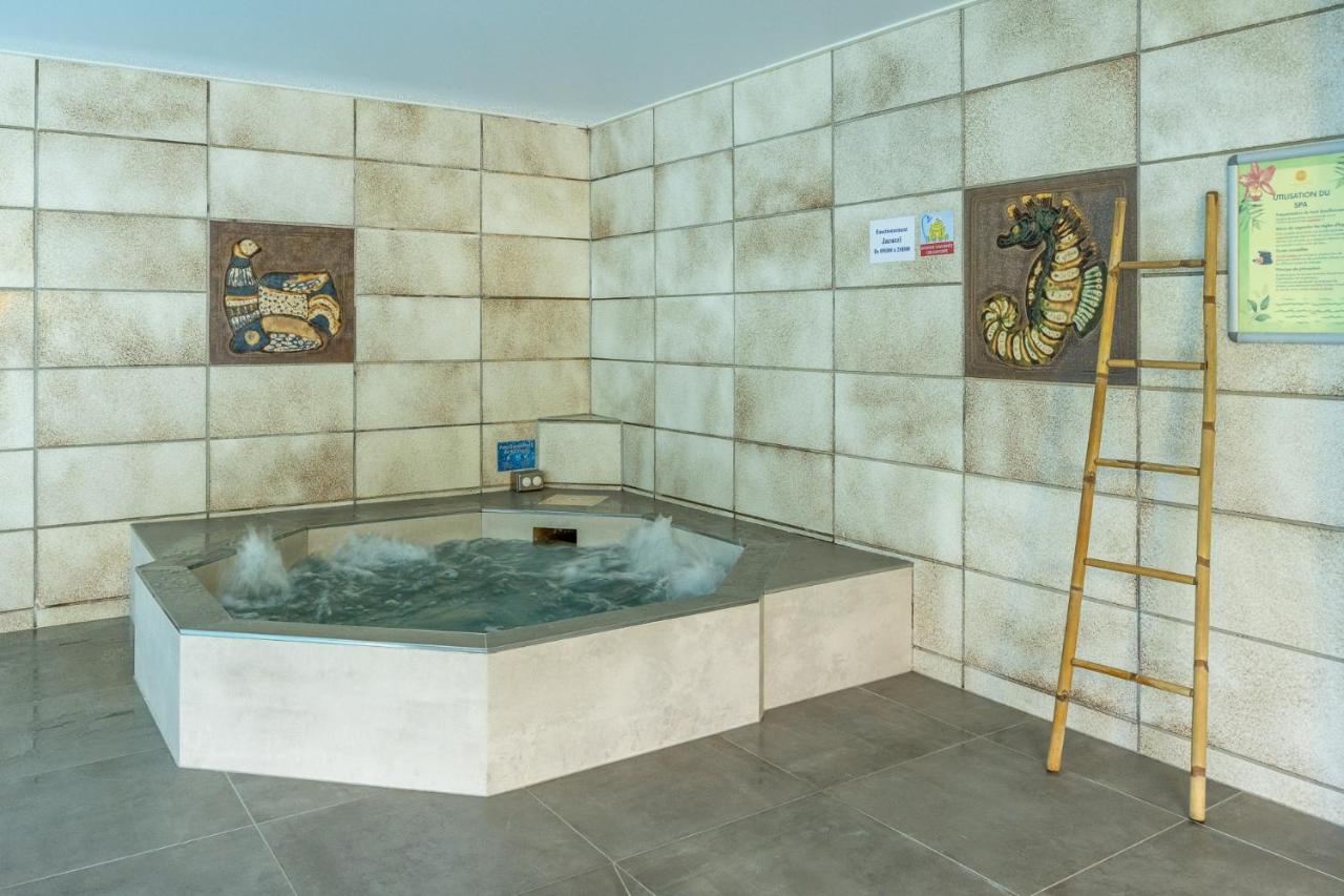 Logis Hostellerie Motel Au Bois Le Sire photo 4