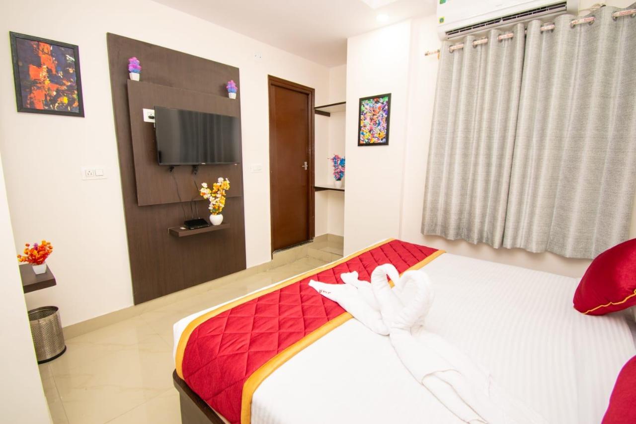 Octave Hotel JM Residency photo 4