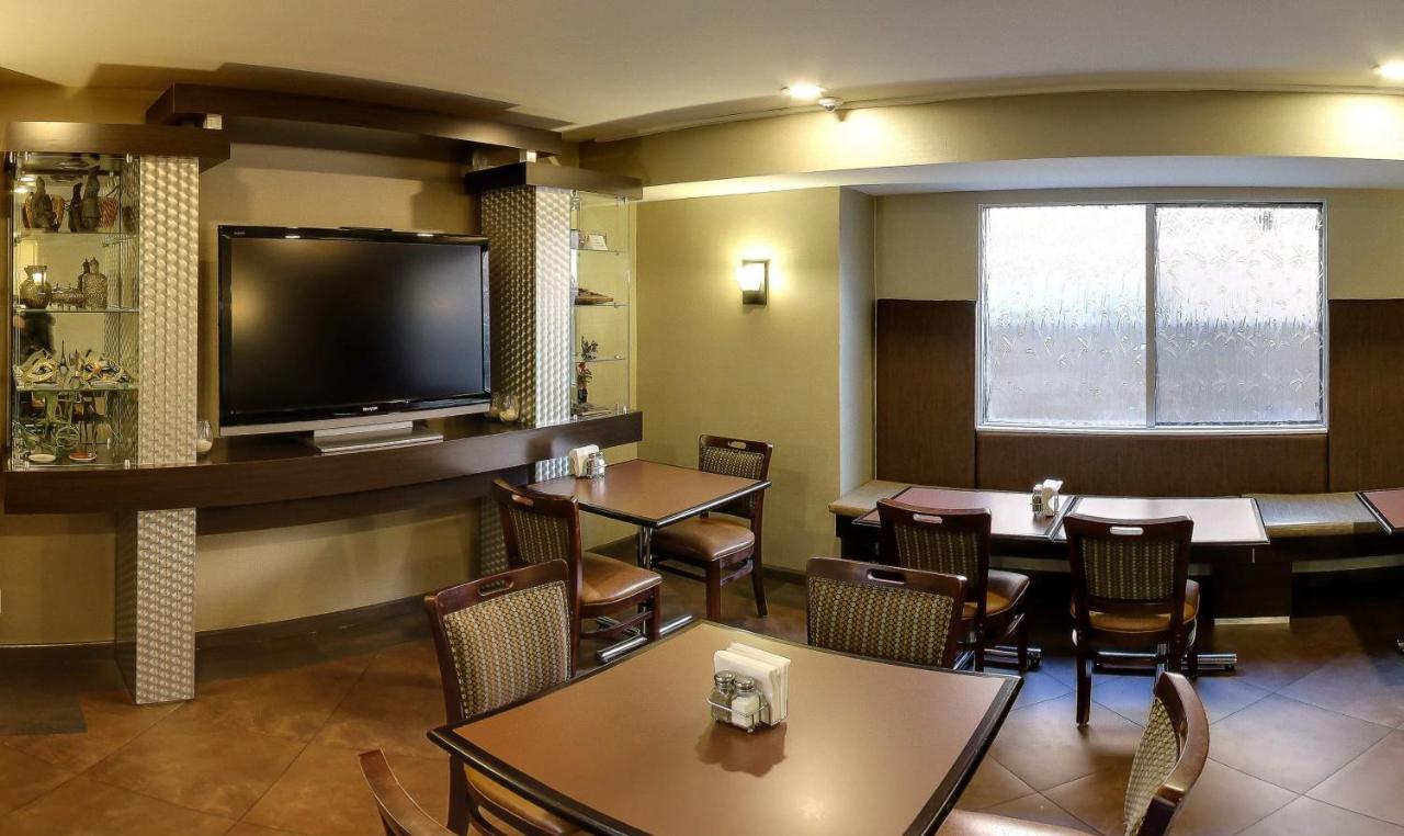 Hotel Strata photo 4
