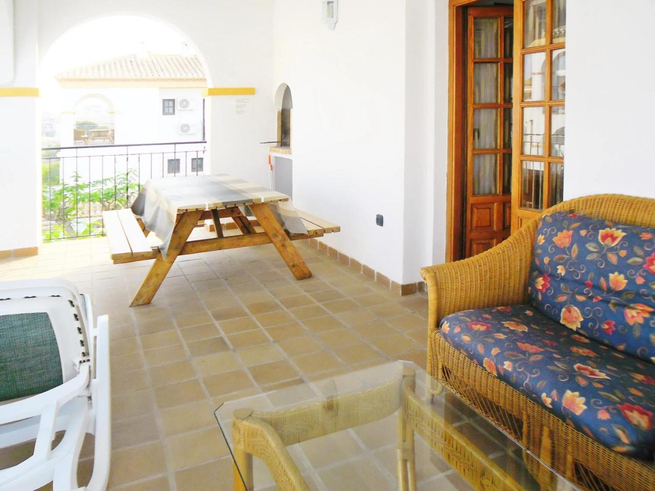Spacious apartment in Playa Flamenca with shared pool - 6