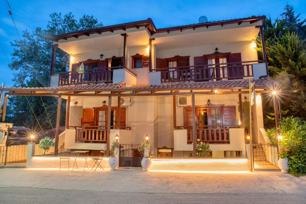 Ostria Hotel