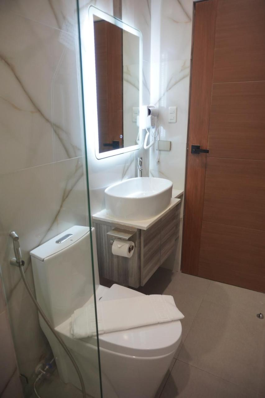 Avioré Hotel Tacloban photo 2