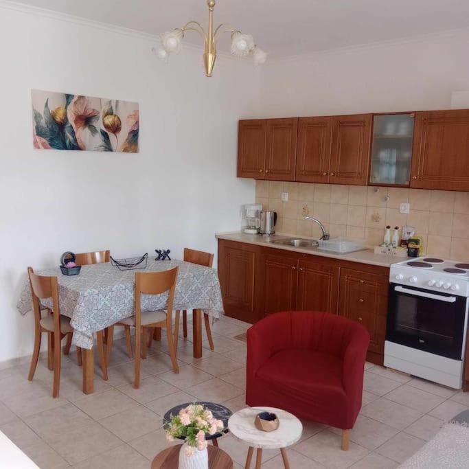 Ameli House - 2