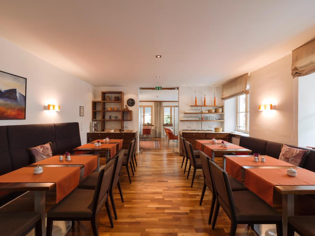 Quality Hosts Arlberg - Hotel Goldenes Kreuz B&B - Sommerkarte Premium inklusive photo 3