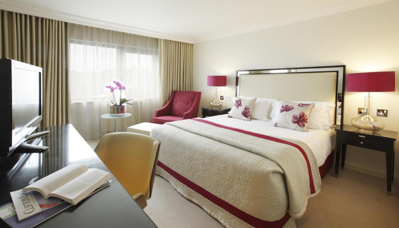 The Bristol Hotel - 6