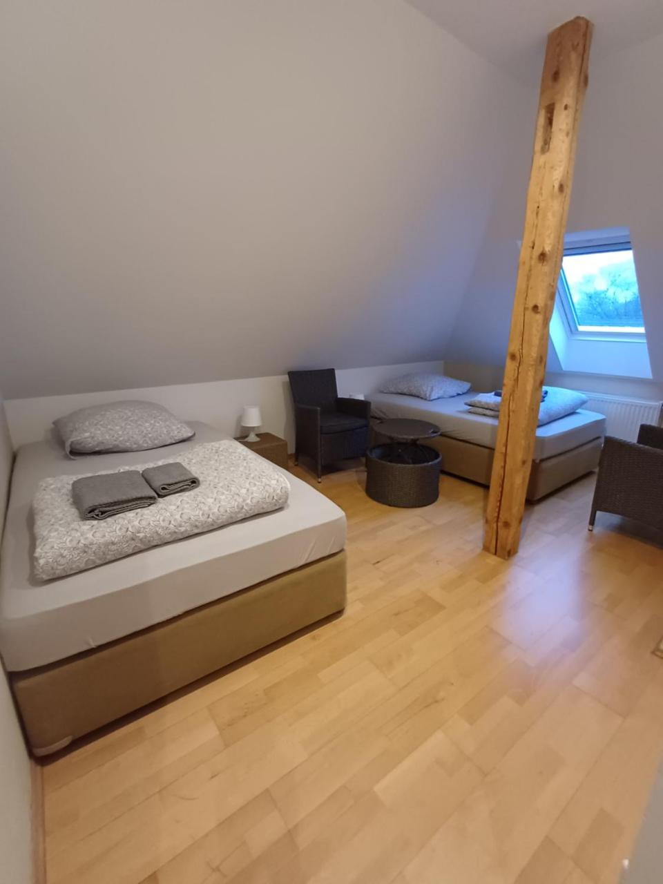 Doppelzimmer-Bad-Kühlschrank-Tv-19 photo 3