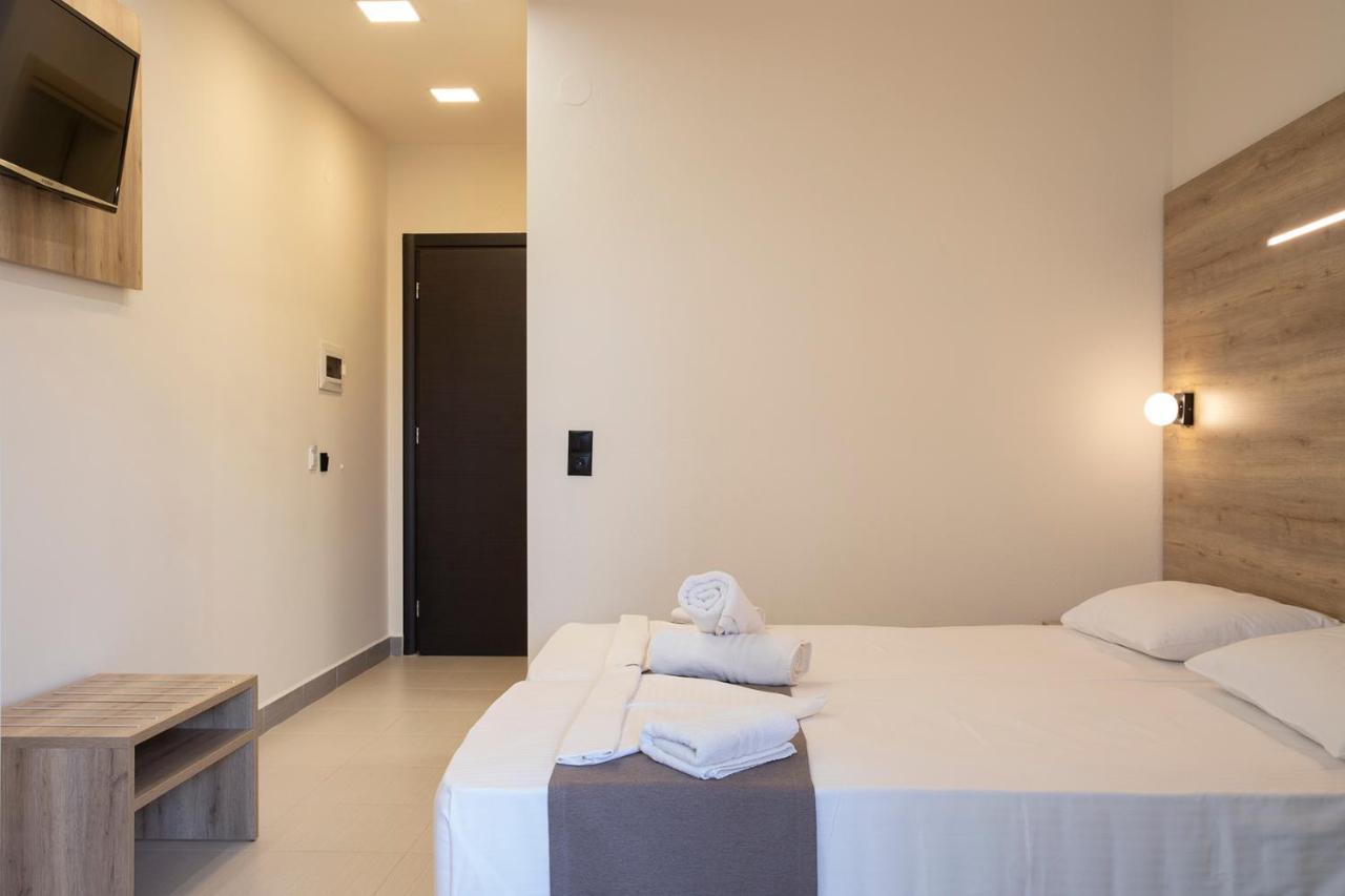 Dafni Plus Hotel - 4