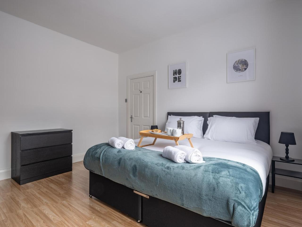 Contractor-Friendly 2Bed Nr Sunderland Hospital - 2