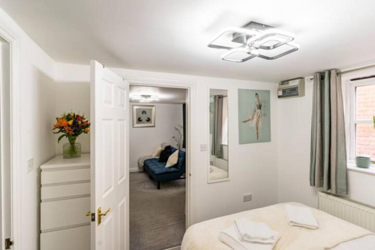 The Nook, Cosy 1BR in Blandford, Dorset - 3