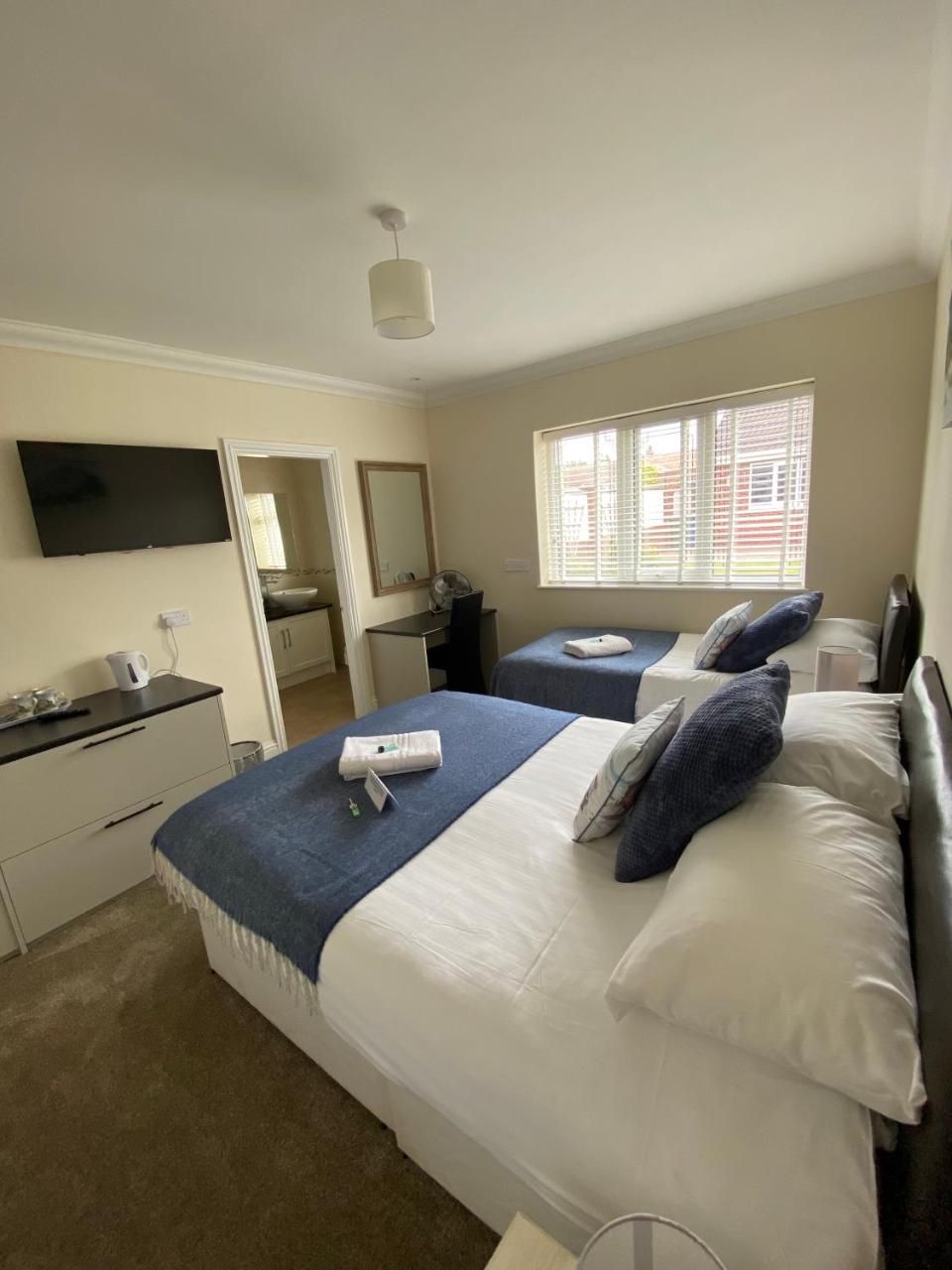 Photo - Parkside Guest House