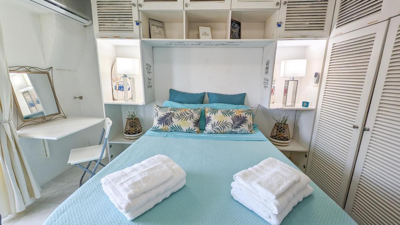 2 Room Condo - 5 mins from Costa da Caparica Beach & Bars - 6