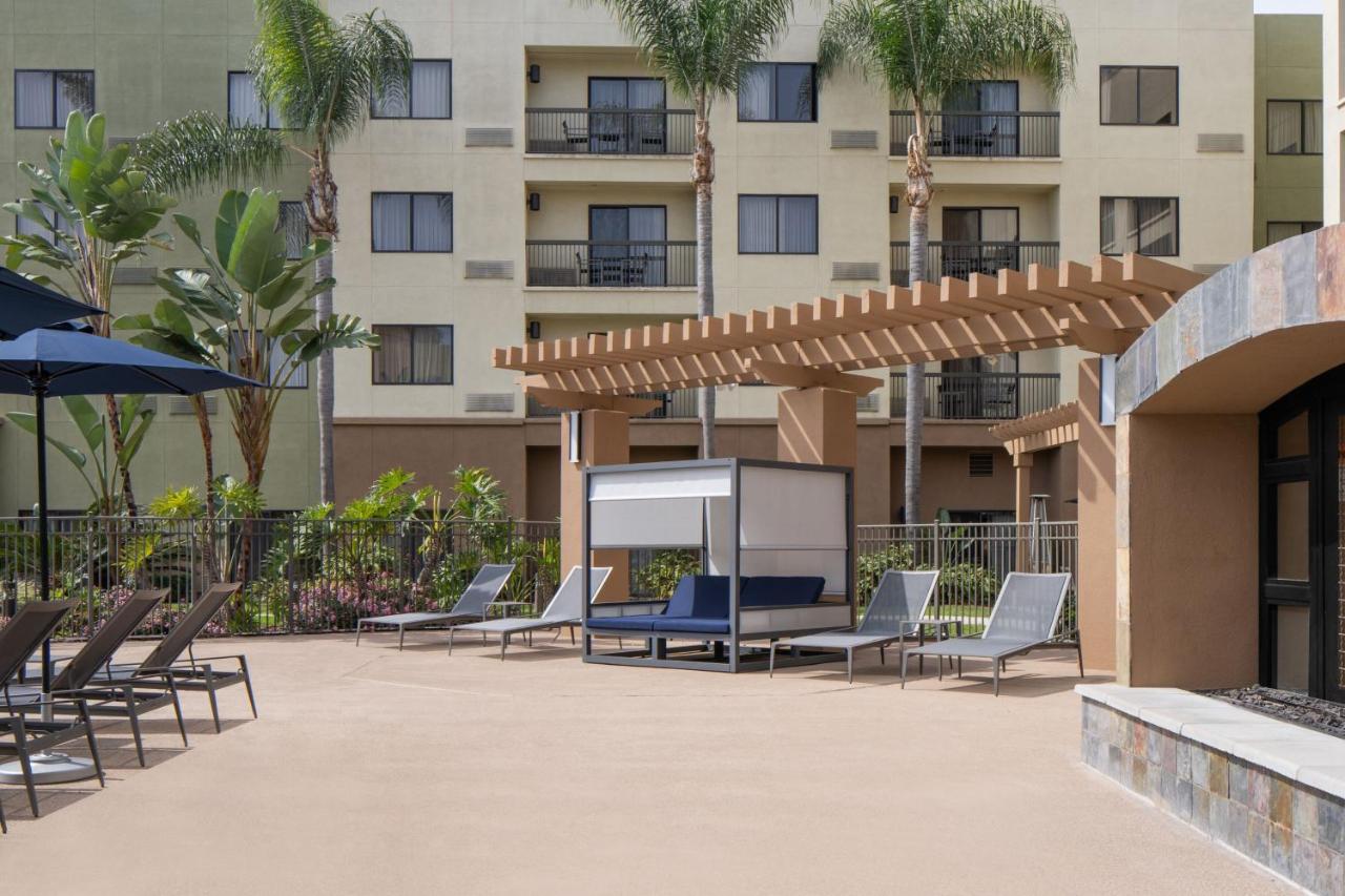 Courtyard by Marriott San Diego Central photo 2