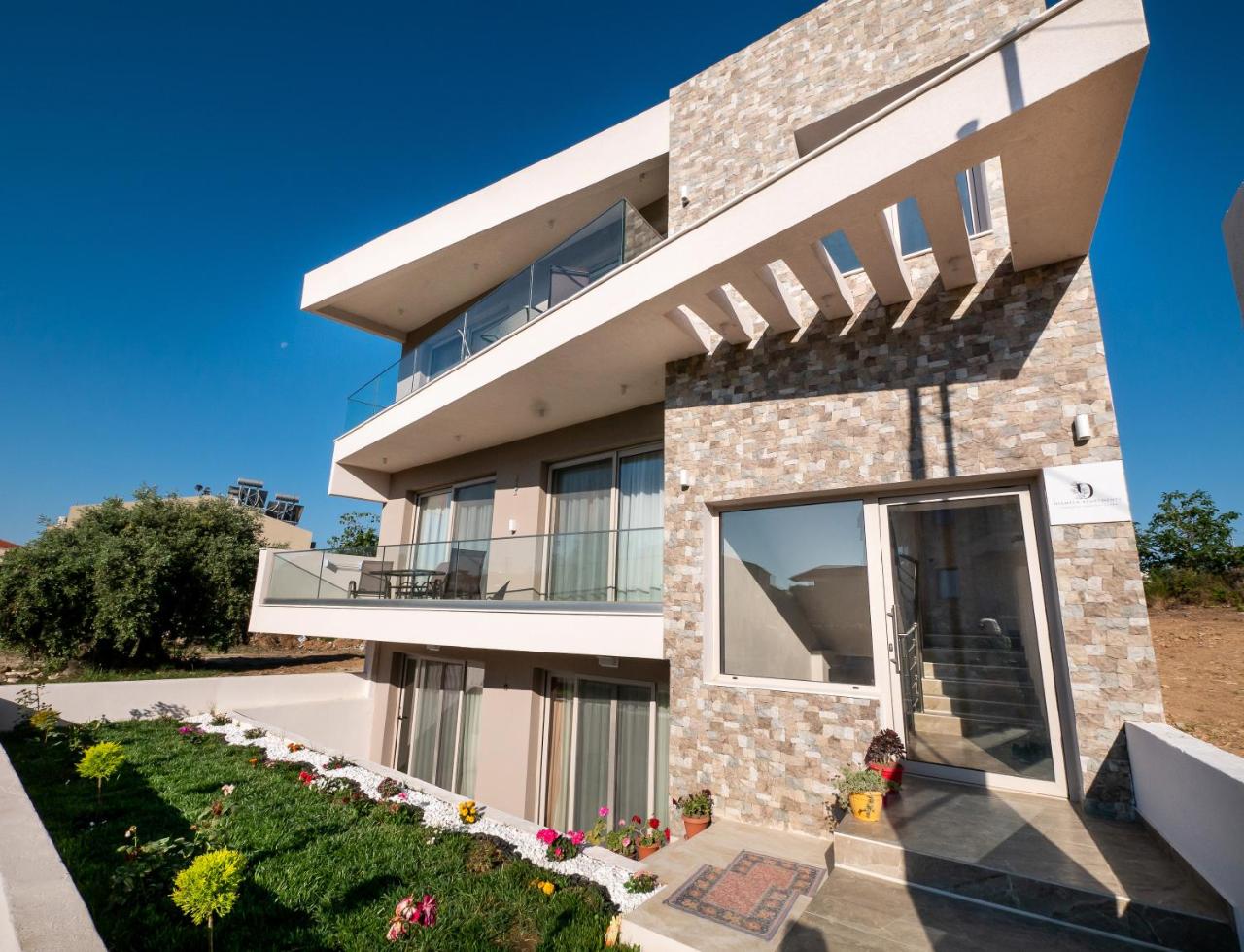 Diamela Apartments - 5