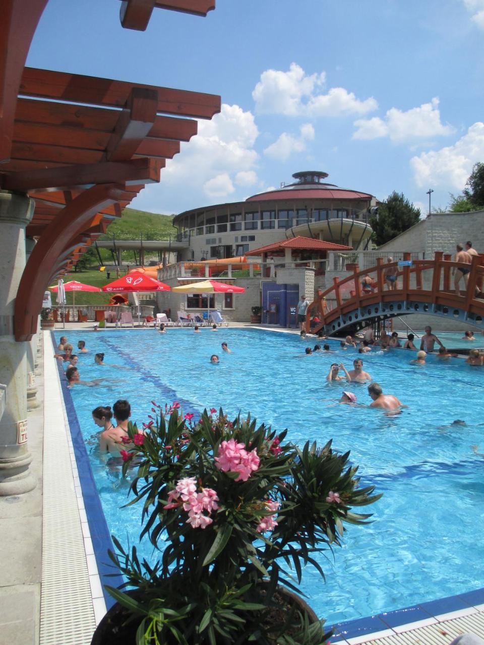 Hotel Cascade Resort & Spa photo 3