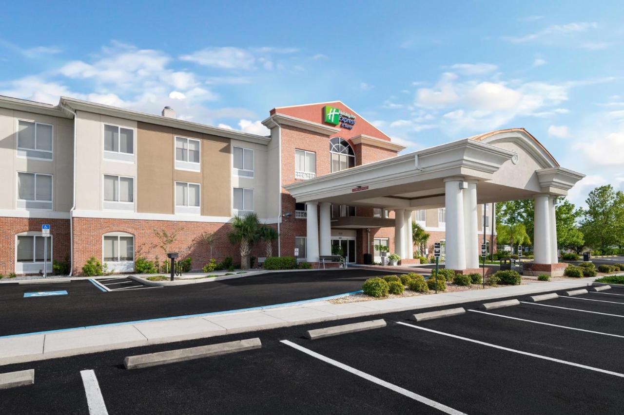 Foto - Holiday Inn Express & Suites Spring Hill by IHG