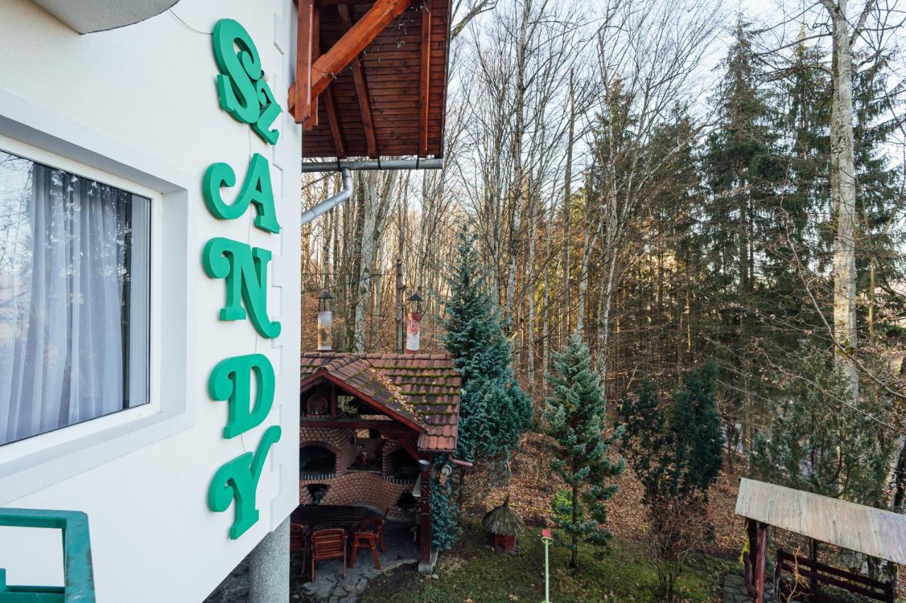 Szandy - 4
