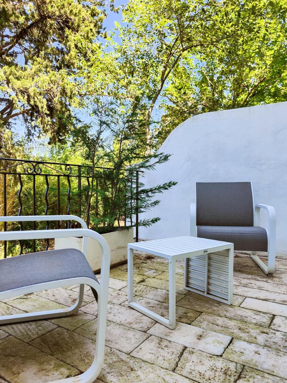 Logis Hotel Le Blason de Provence photo 2