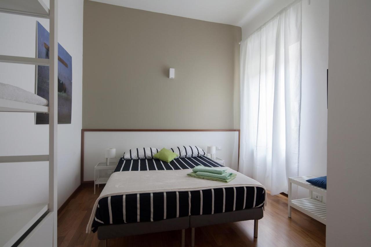 cV5 - La Spezia city center - Wide modern apartment walking distance to the station to Cinque Terre and 5 mins walk to the city center - Big terrace on the roofs - 3