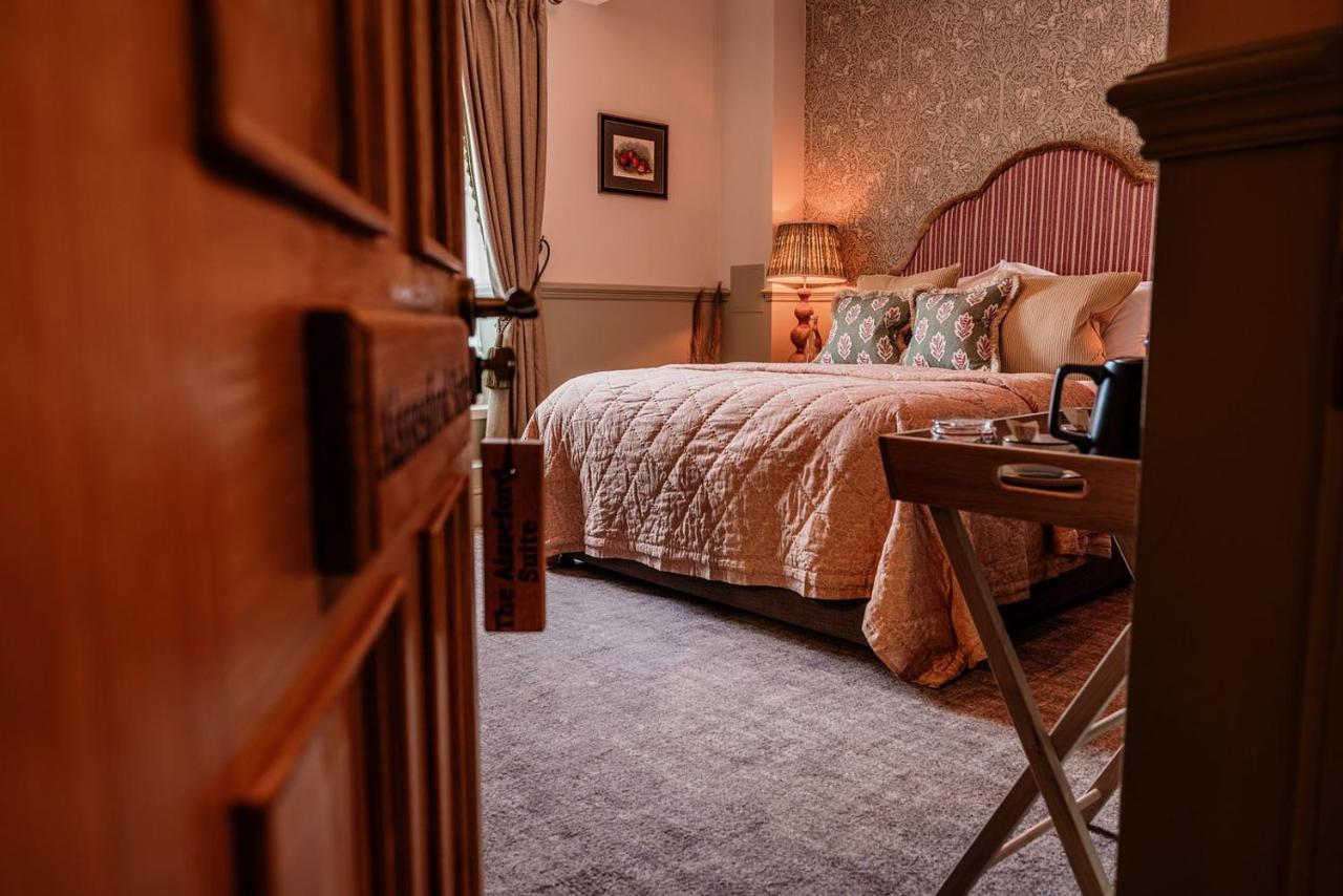 The Ashford Arms - 3
