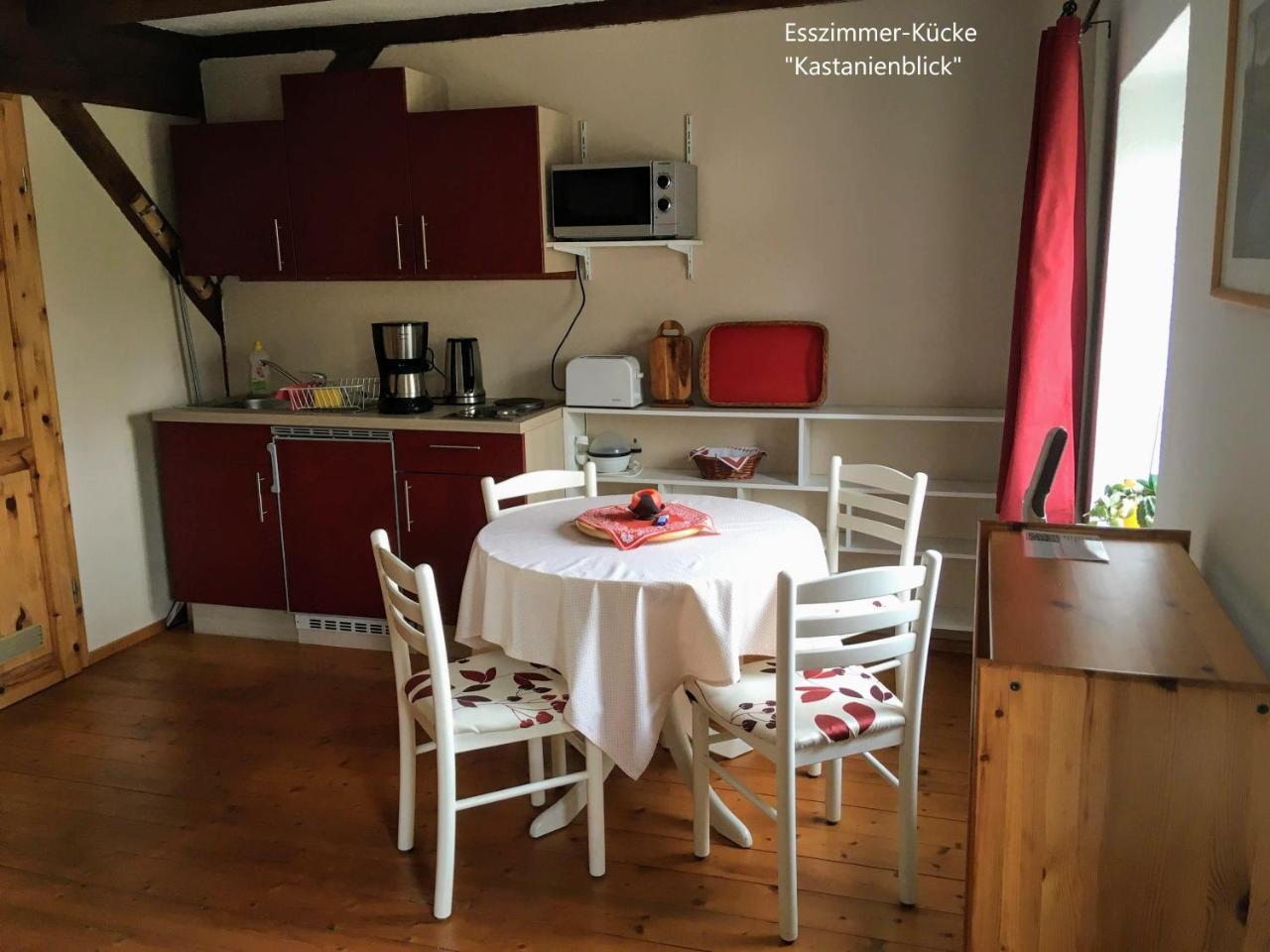 Ferienwohnung Kastanienblick oder Parkblick, oder unser Radlerzimmer! - 4