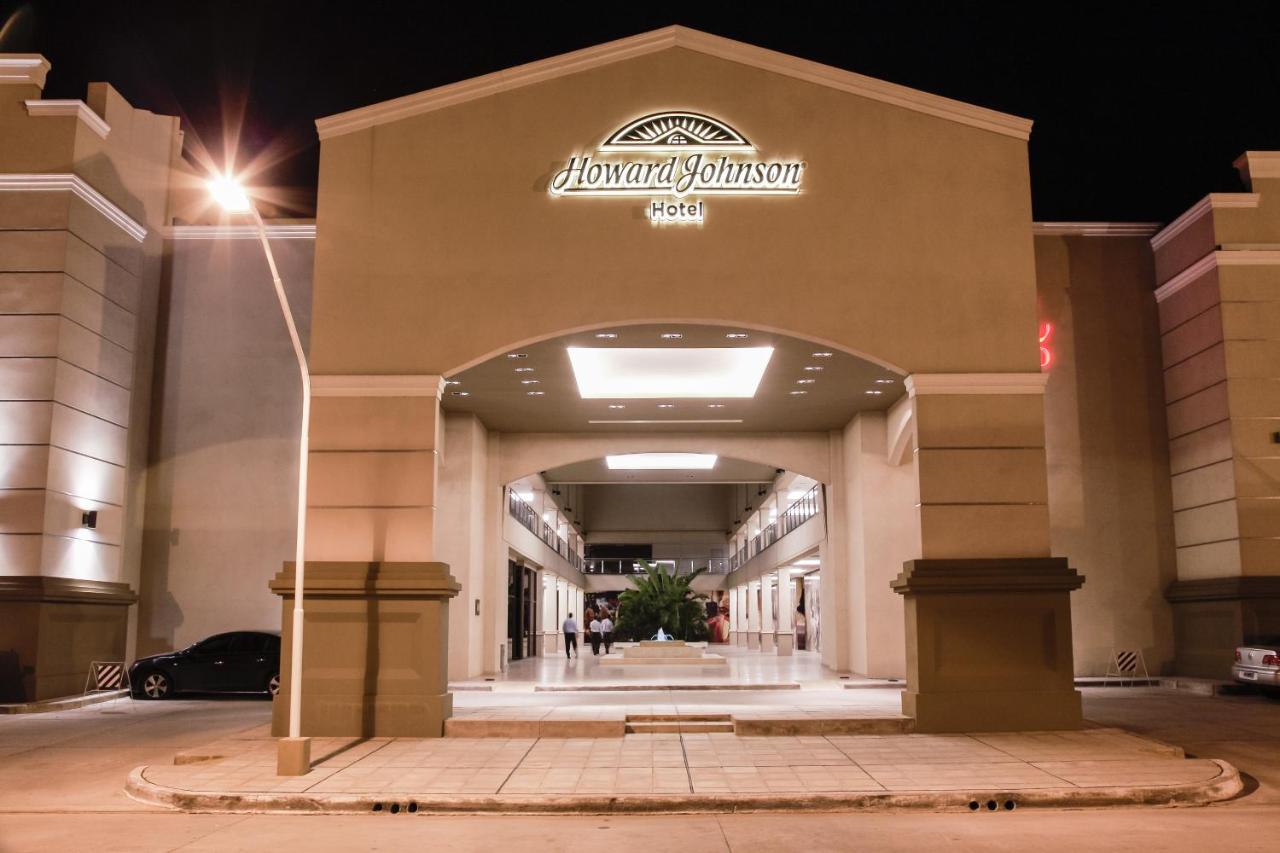 Howard Johnson Hotel & Casino photo 2
