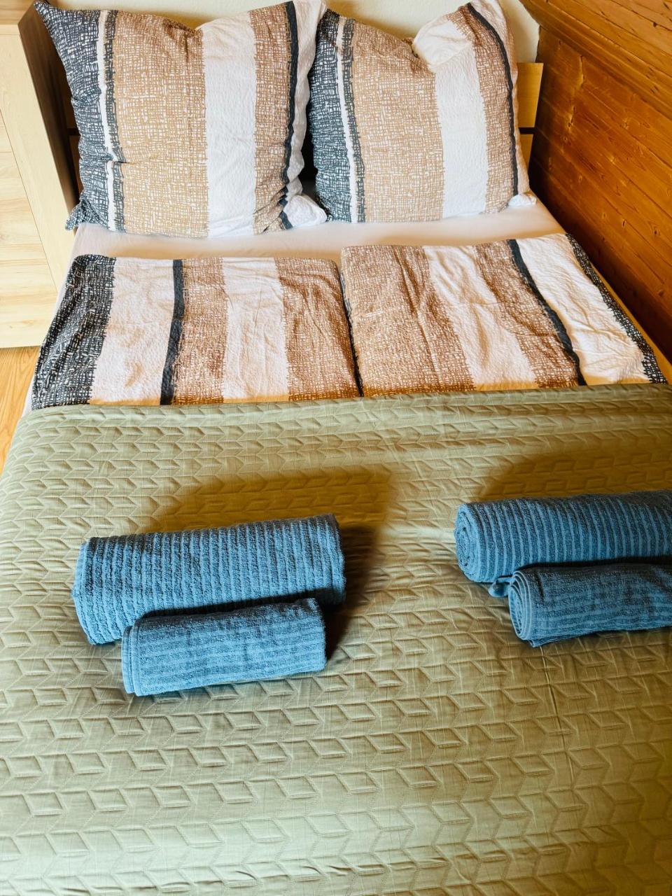 3 Zimmer modern Wohnung mit Netflix und küche - 3