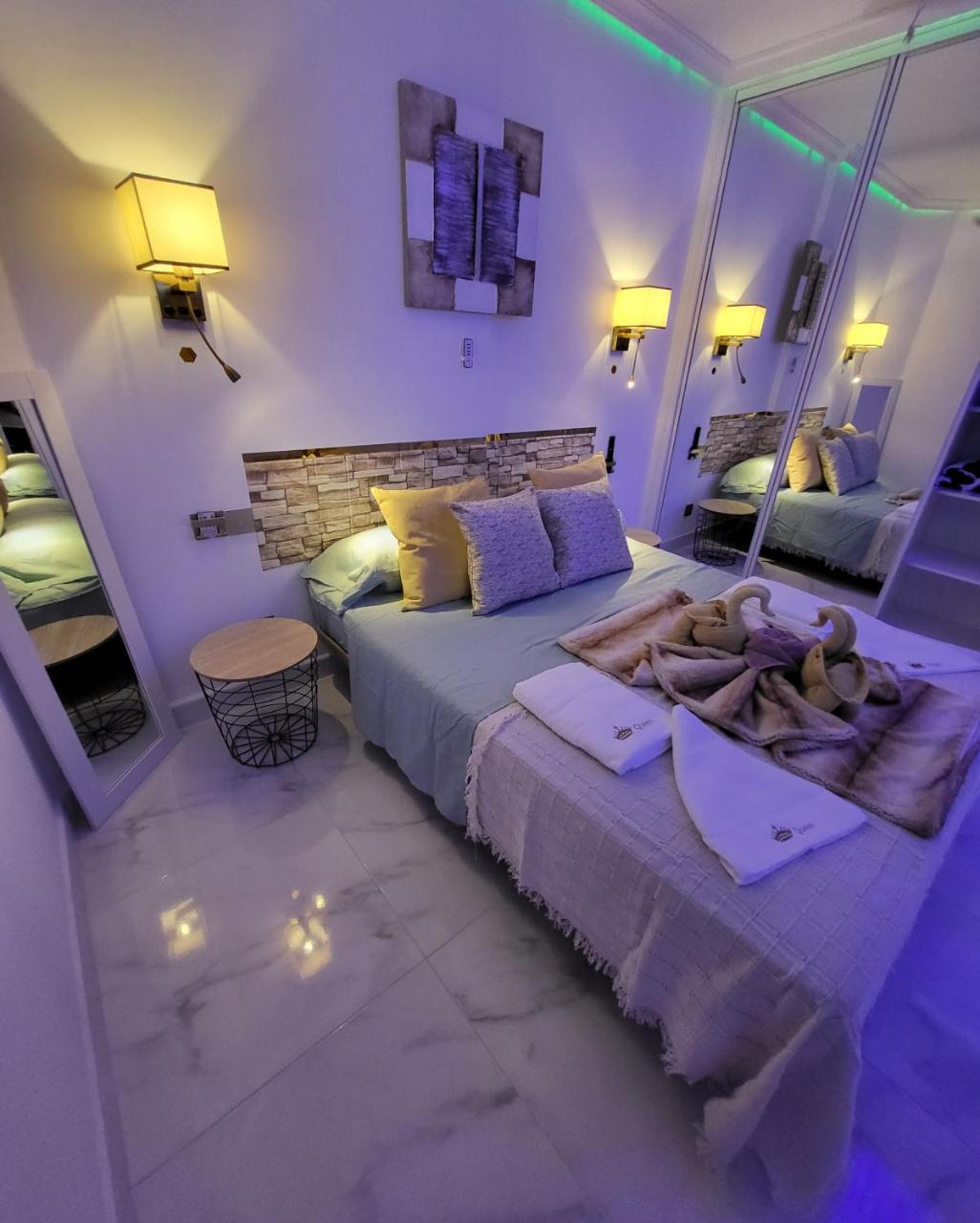 Moderno y luminoso ático con vistas y piscina - 2