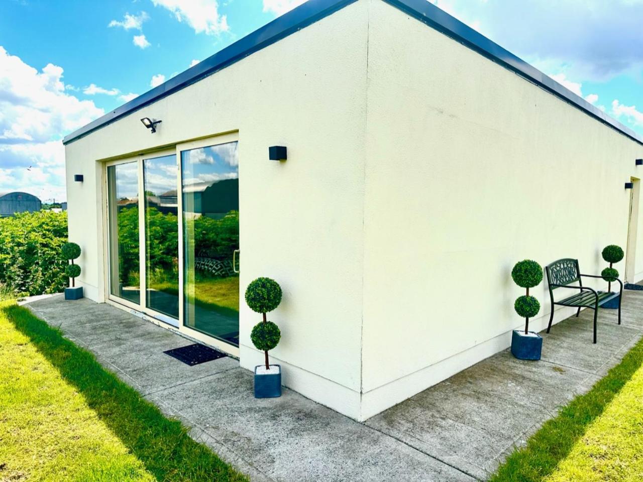 Kildare Luxury Suites - 5