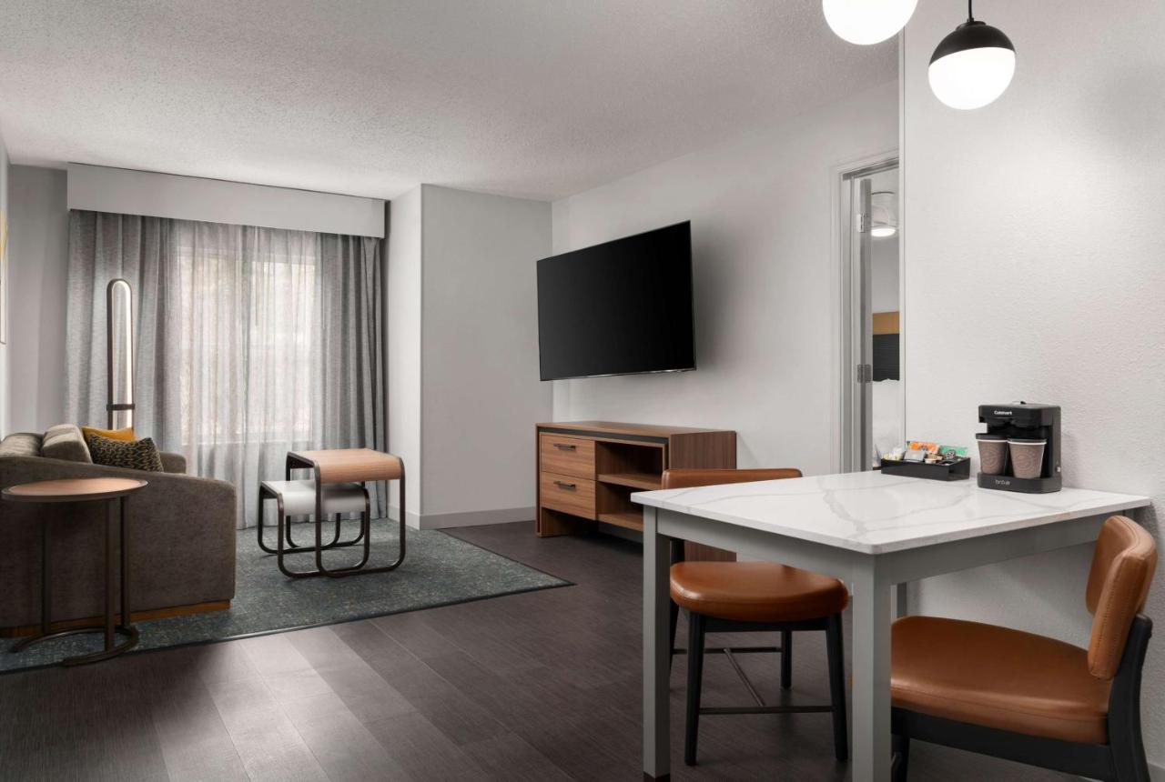 Homewood Suites By Hilton Richmond - Airport photo 2