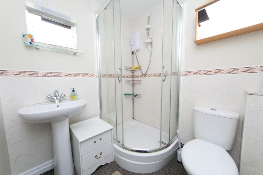 Dinerth Cottage - 3