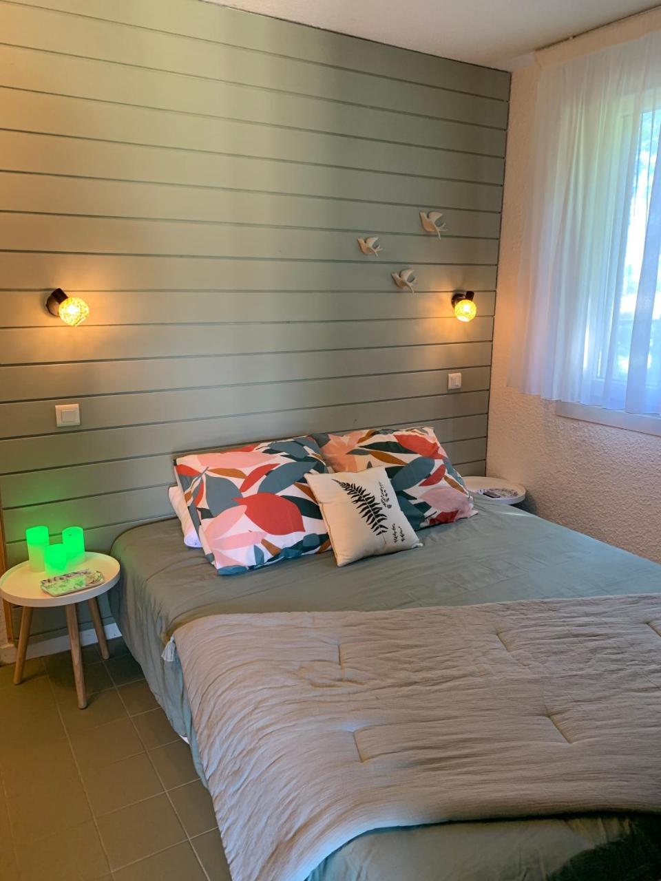 La Suite Unique - Le jardin sur les Pyrénées- vue panoramique montagne -jardin clôturé privé de 100m2-Parking-Linge de lit et serviettes compris- - 3