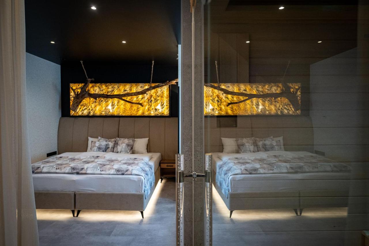 Turul Boutique Rooms & Apartment - 4