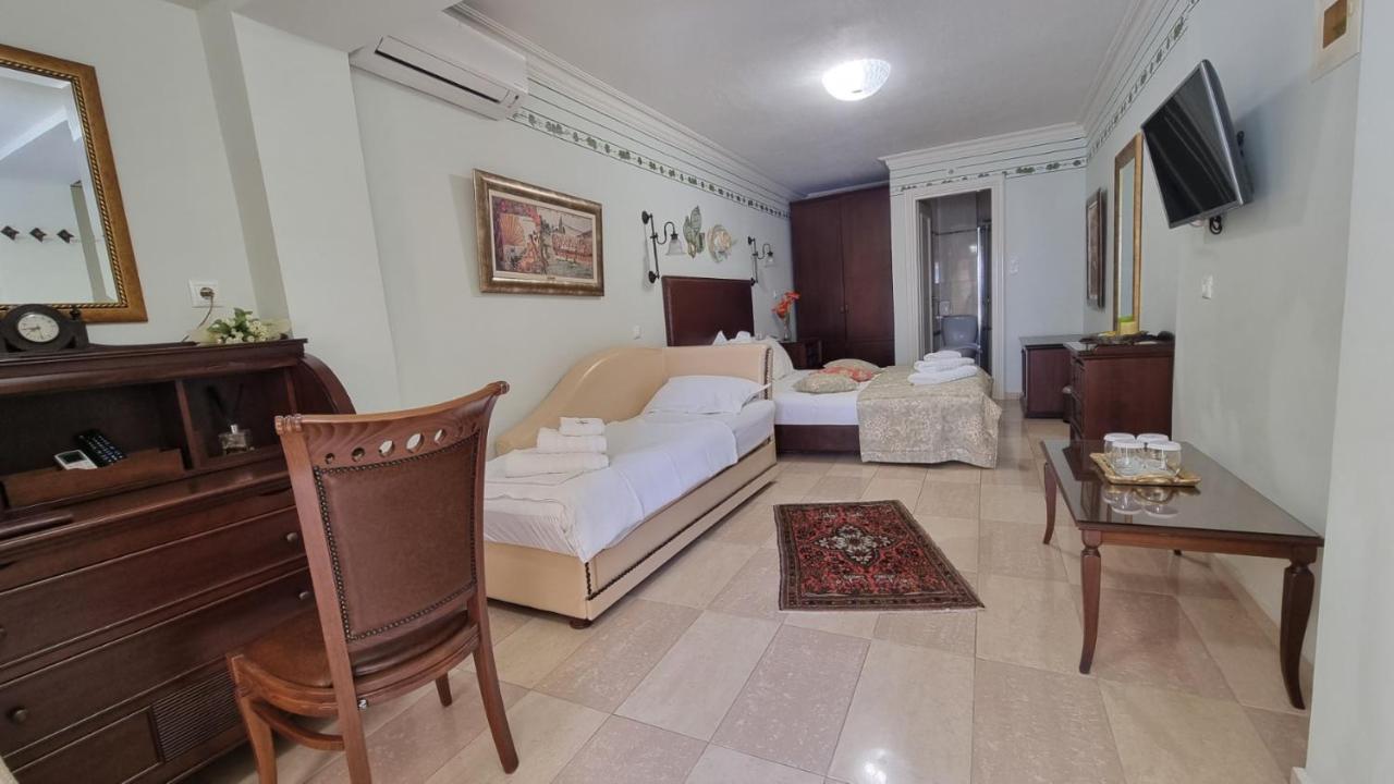 Enavlion Hotel - 2
