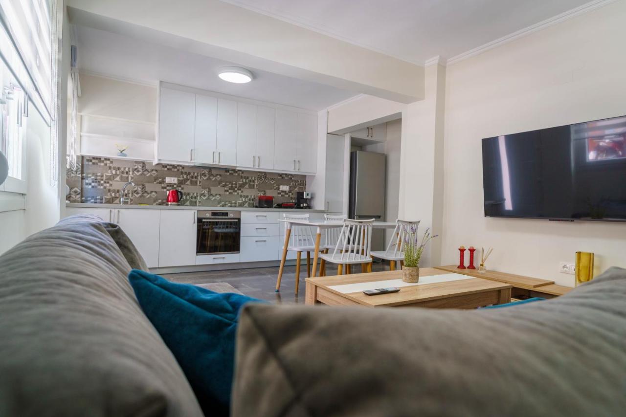 Luxury apartment in Chios 1 - 2