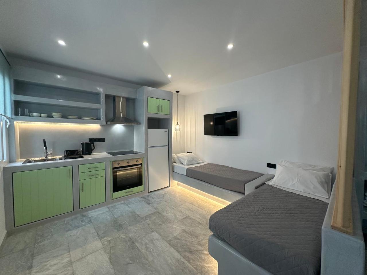 Aphrodite Hotel & Apartments photo 4
