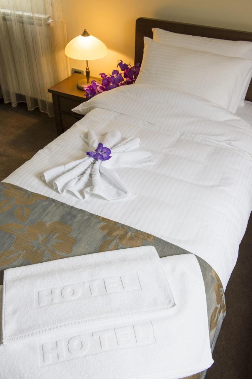 Garni Hotel Central Lux photo 3