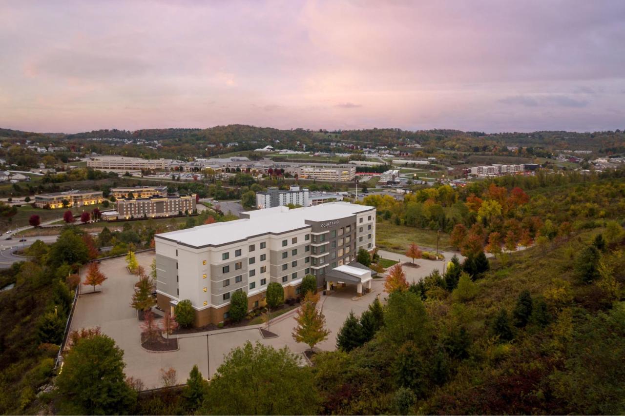 Photo - Courtyard by Marriott Pittsburgh Washington Meadow Lands