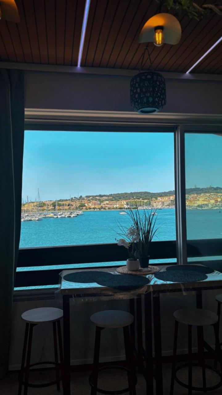 213 Ile des pêcheurs, Vue port - 5