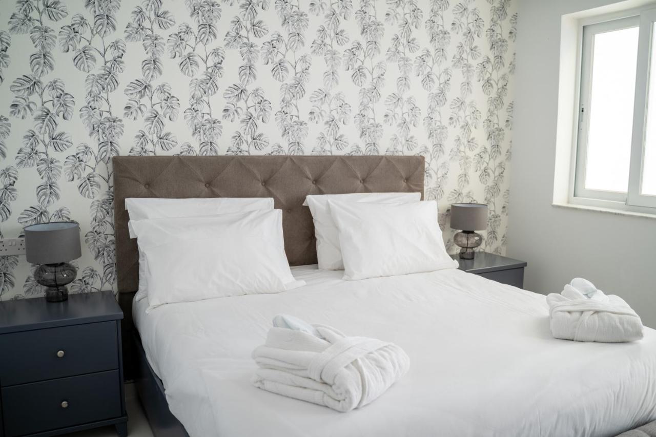 The Republic Boutique Hotel - 4