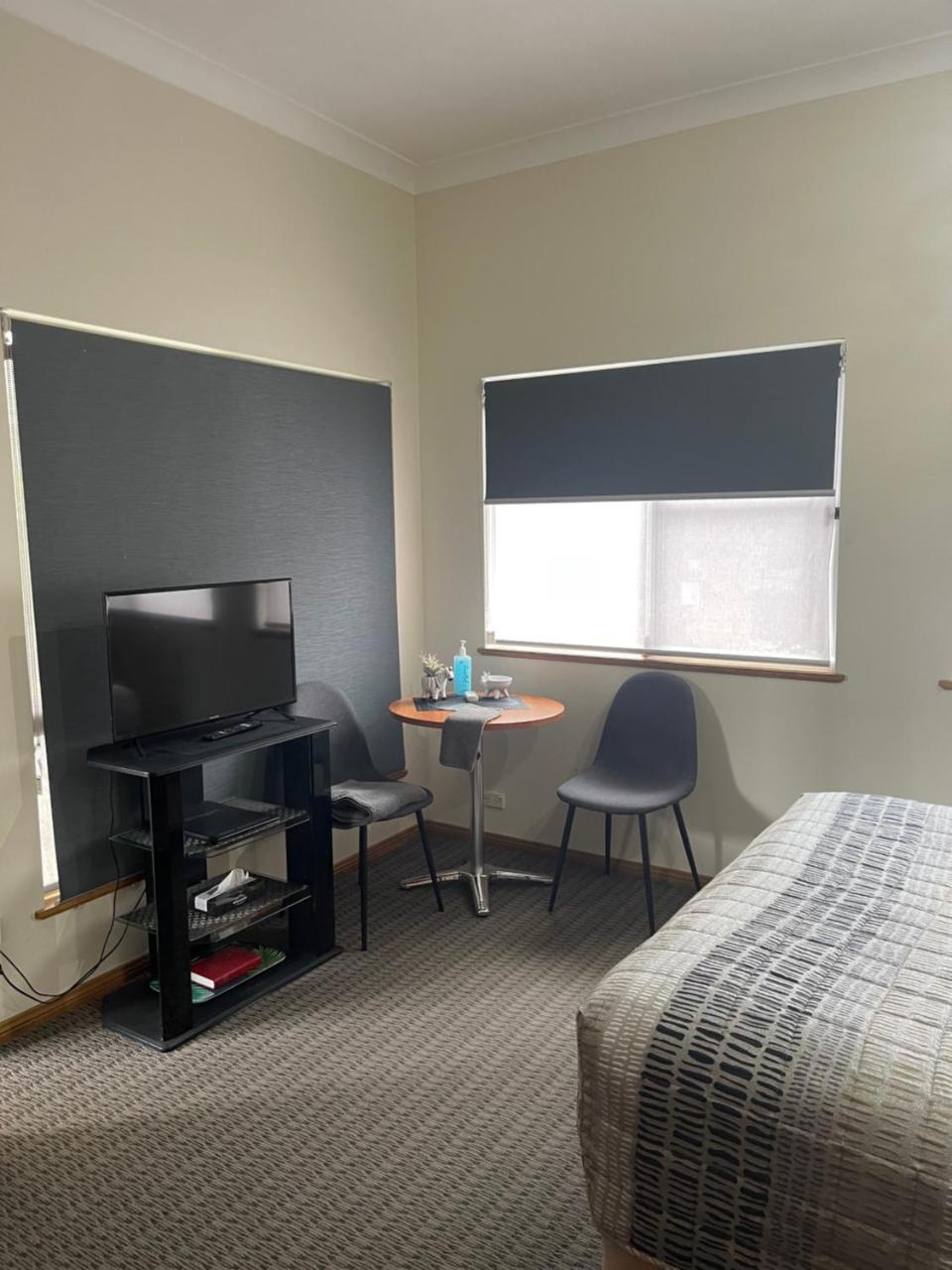 Westwood Motor Inn photo 4